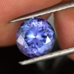 Tanzanite in round cut