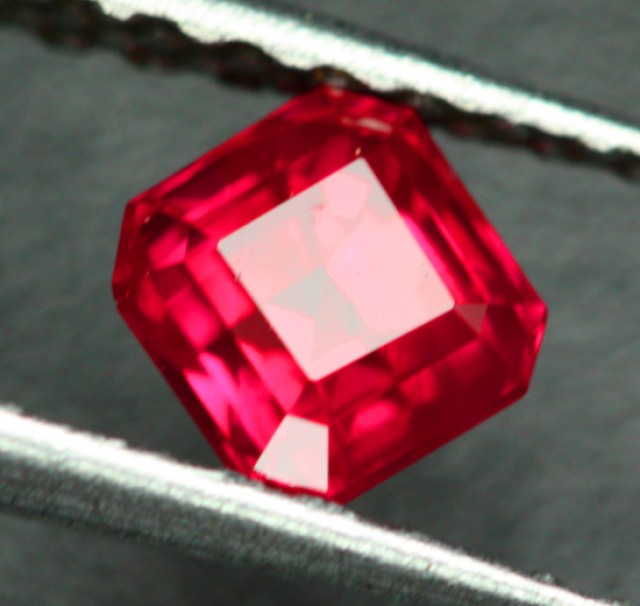 Why Are Rubies Red? What Gives Them Their Unique Hue? | Chroma Gems & Co