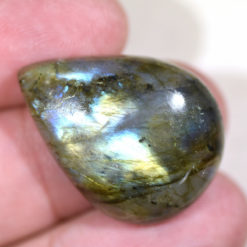 37.02cts Labradorite | Chroma Gems & Co
