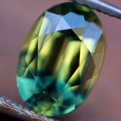 1.133cts Vs Vivid Parti Australian Sapphire-video Taken In Shade!